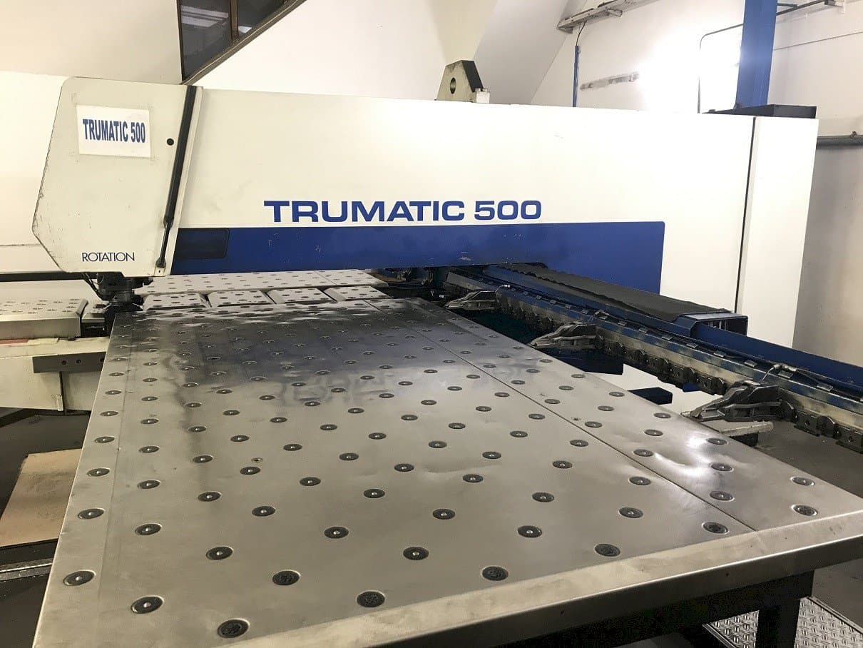 Prikaz  stroja Trumpf Trumatic 500R  sprijeda