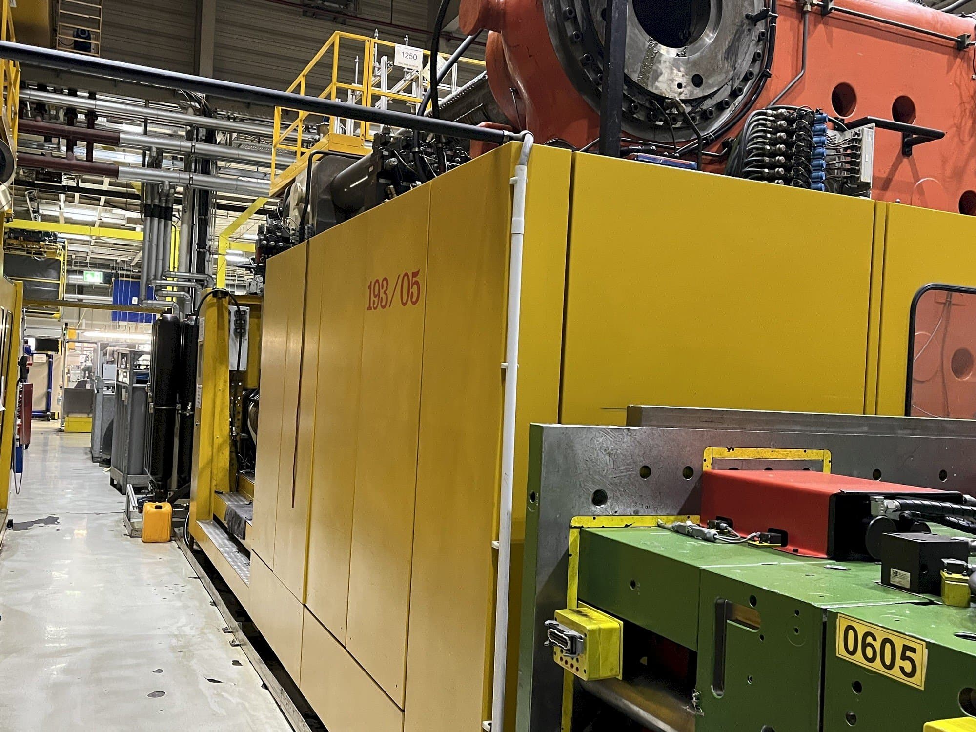 Prikaz  stroja Husky SGM 3150t  sprijeda