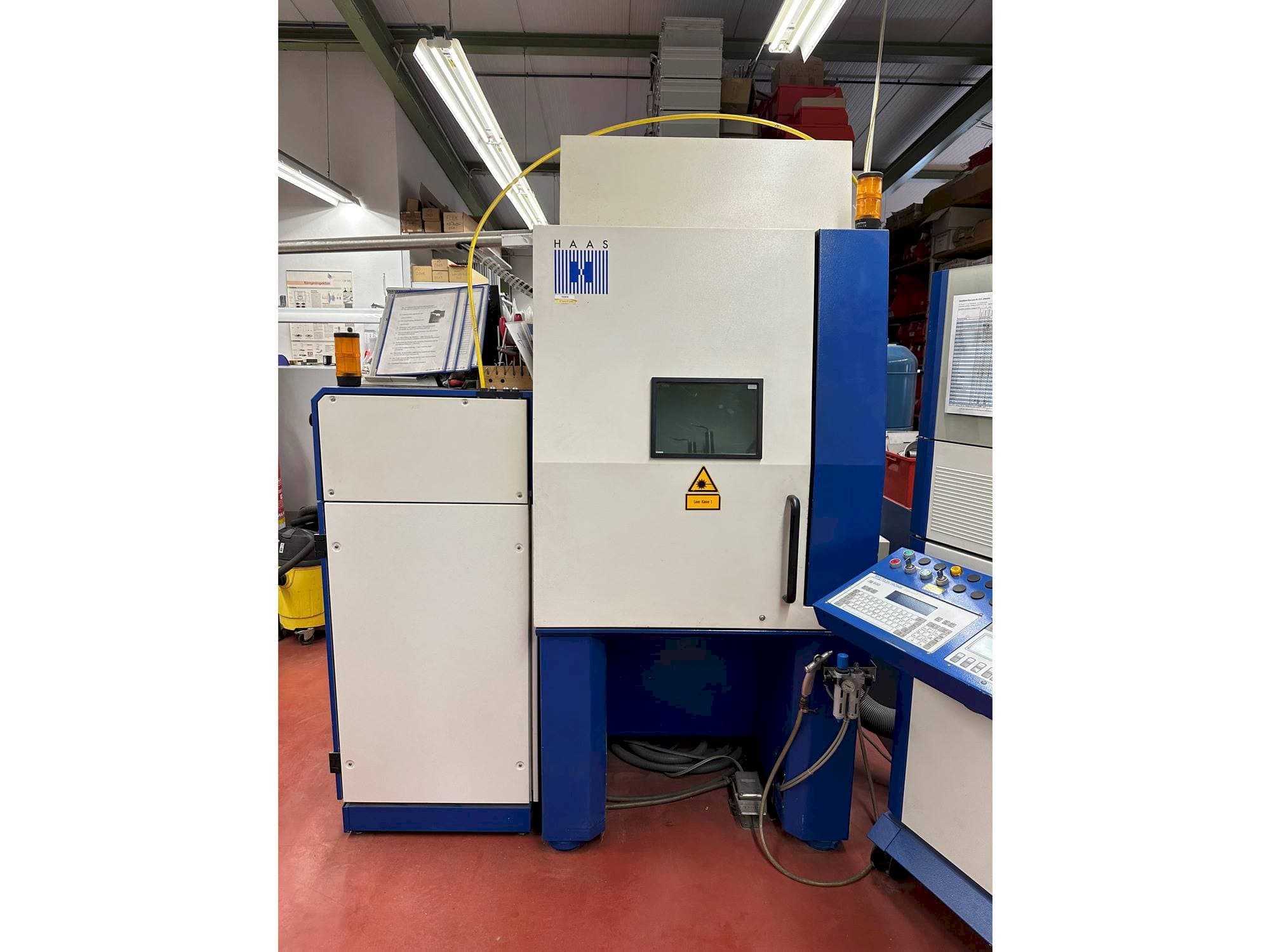 Prikaz  stroja Trumpf HL124P  sprijeda