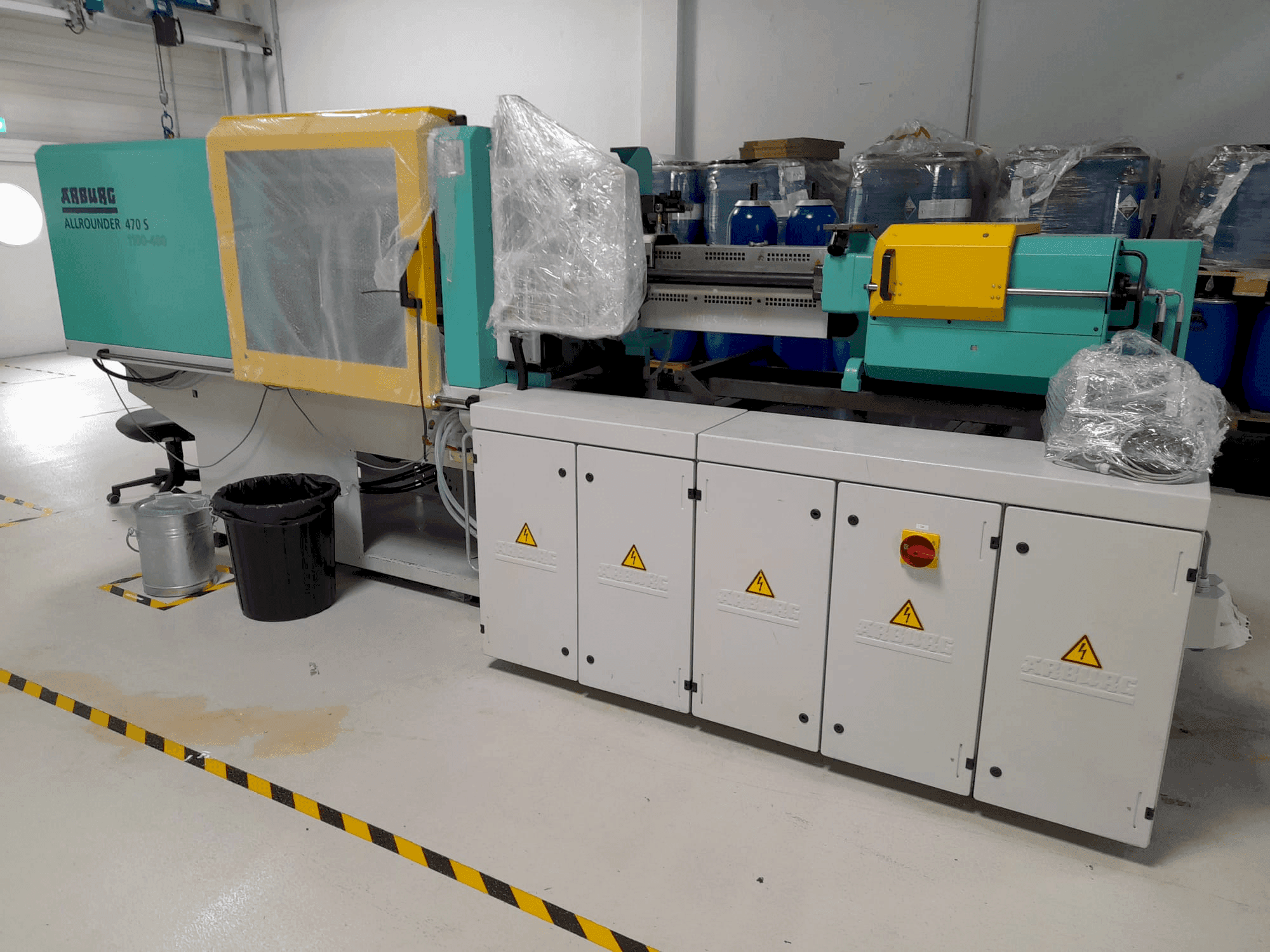 Prikaz  stroja Arburg Allrounder 470S 1100-400 with Multilift handling (2010)  sprijeda