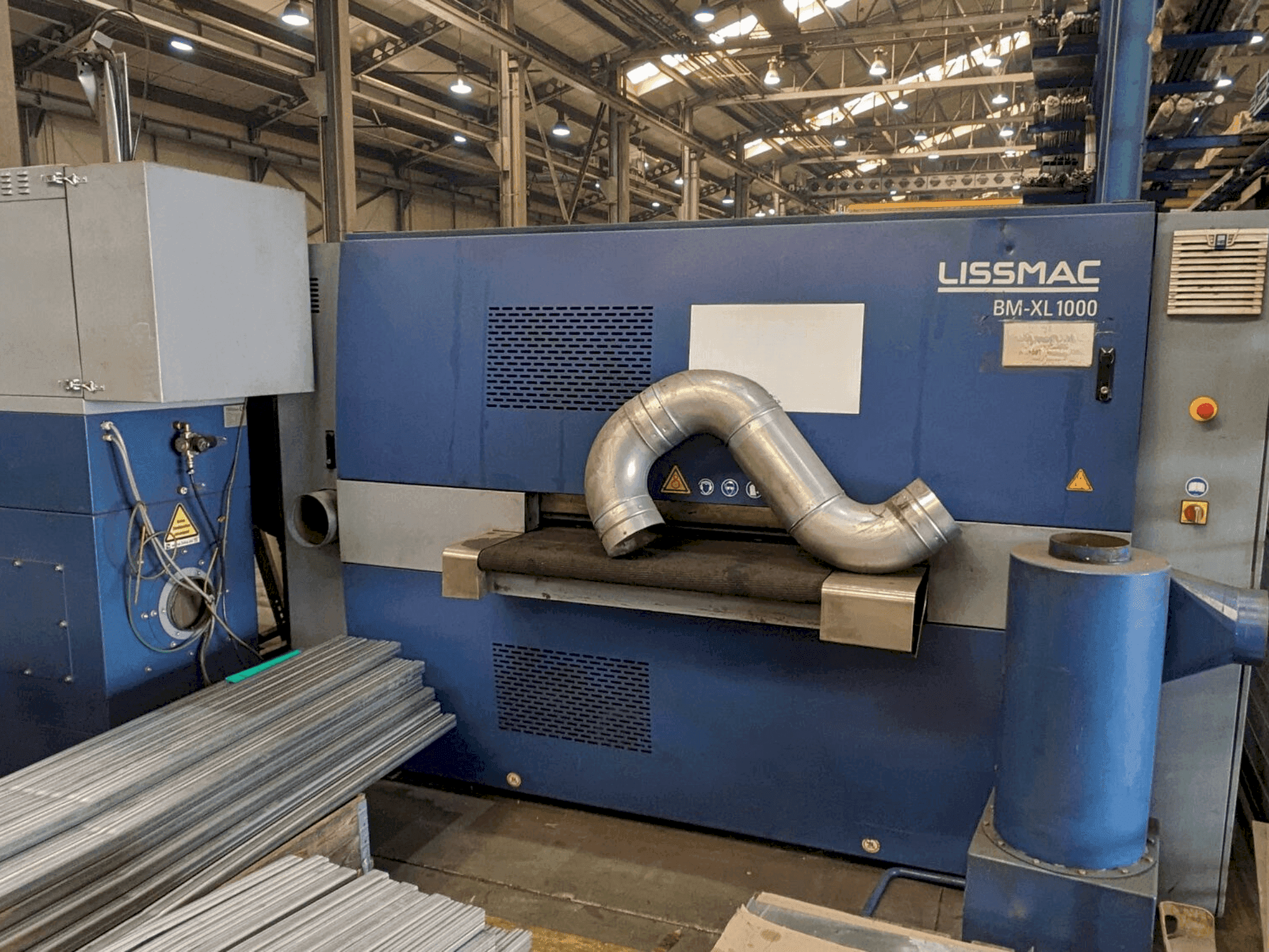 Prikaz  stroja LISSMAC SBM XL 1000 S2B2  sprijeda