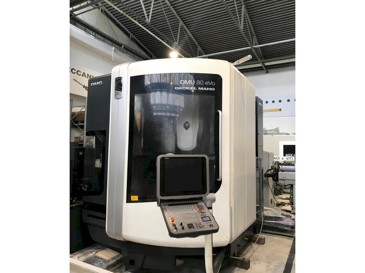 Prikaz stroja DMG MORI DMU 80 EVO sprijeda