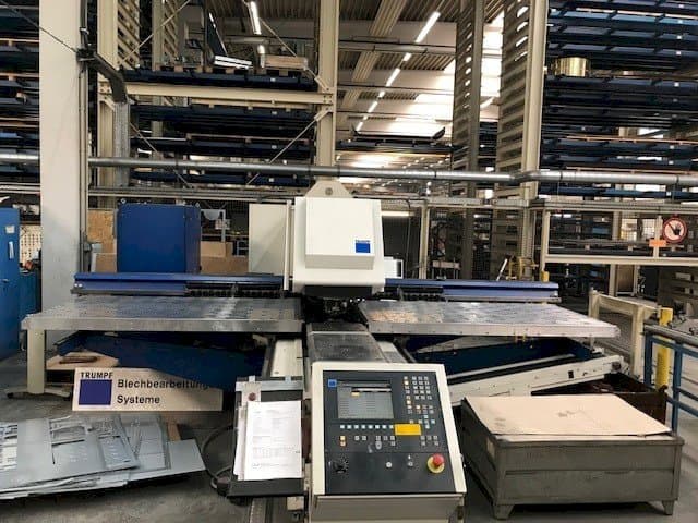 Prikaz  stroja Trumpf Trumatic TC 5000 R  sprijeda