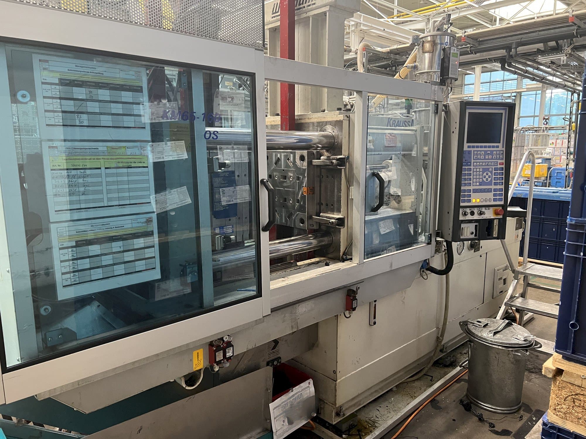 Prikaz  stroja Krauss Maffei KM 65-160 C2  sprijeda