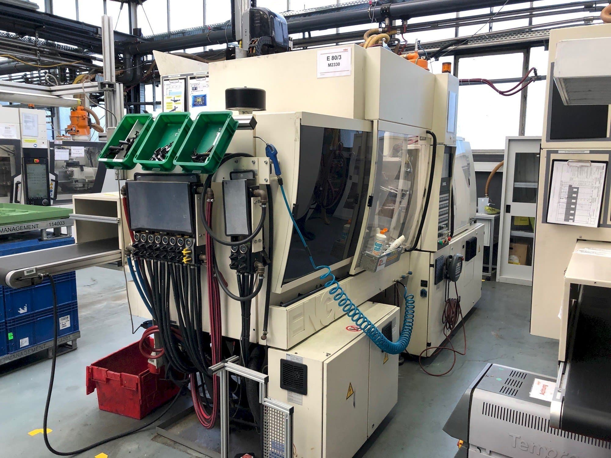 Prikaz  stroja ENGEL Victory 330/80  sprijeda