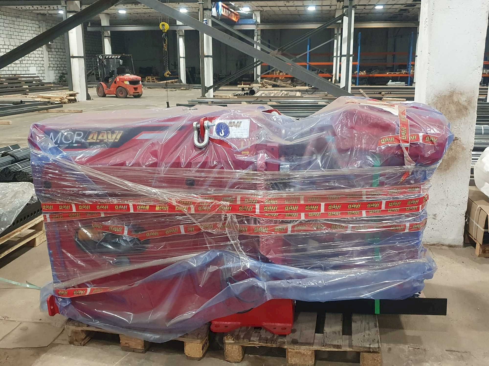 Prikaz  stroja Davi MCP 9  sprijeda