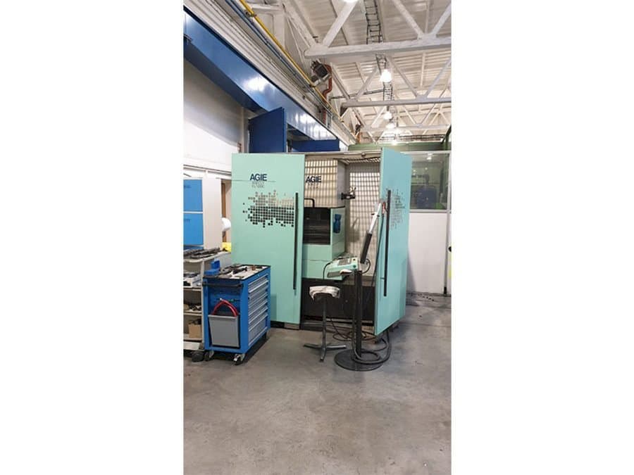 Prikaz  stroja AGIE Agiecut Classic 3  sprijeda