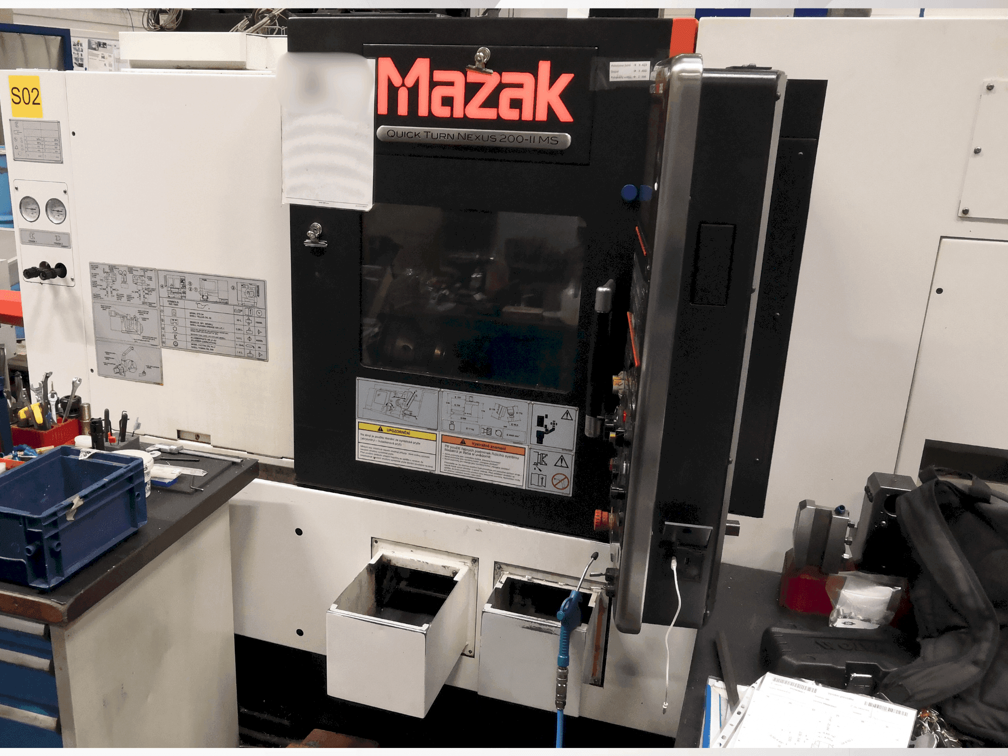 Prikaz  stroja Mazak Quickturn Nexus 200-II MS  sprijeda