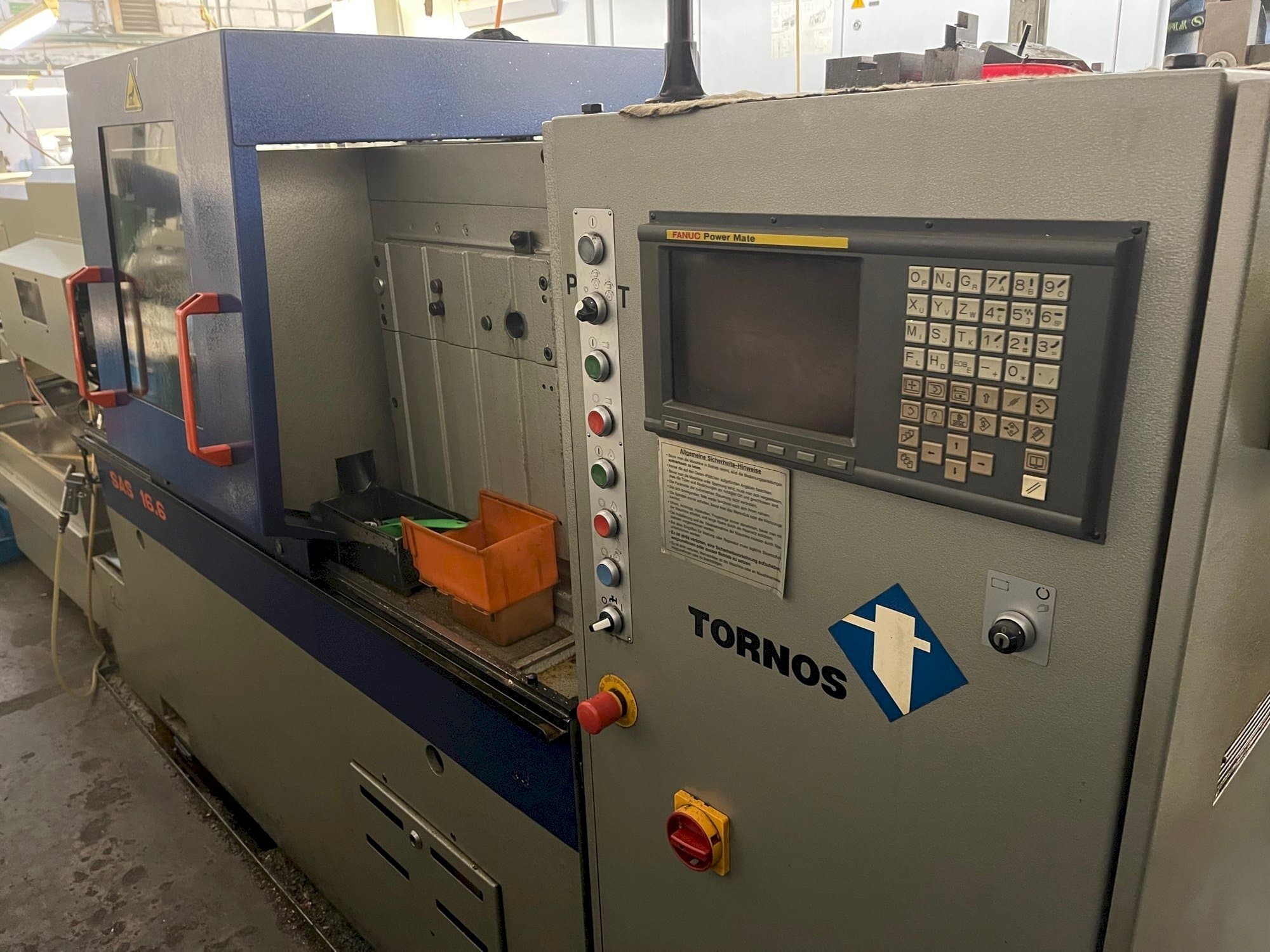 Prikaz  stroja TORNOS SAS 16.6  sprijeda