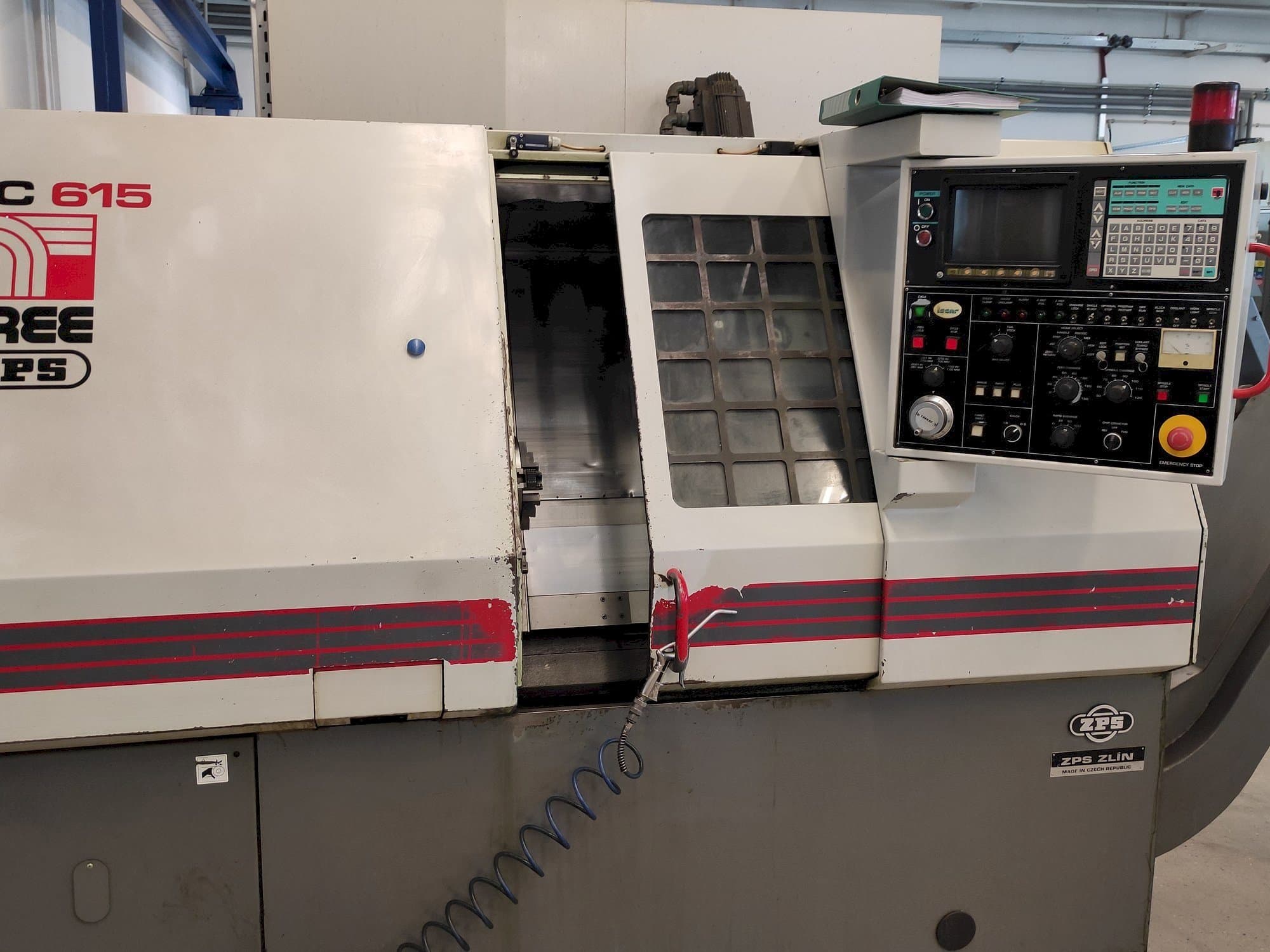 Prikaz  stroja ZPS S-50 (TC-615)  sprijeda