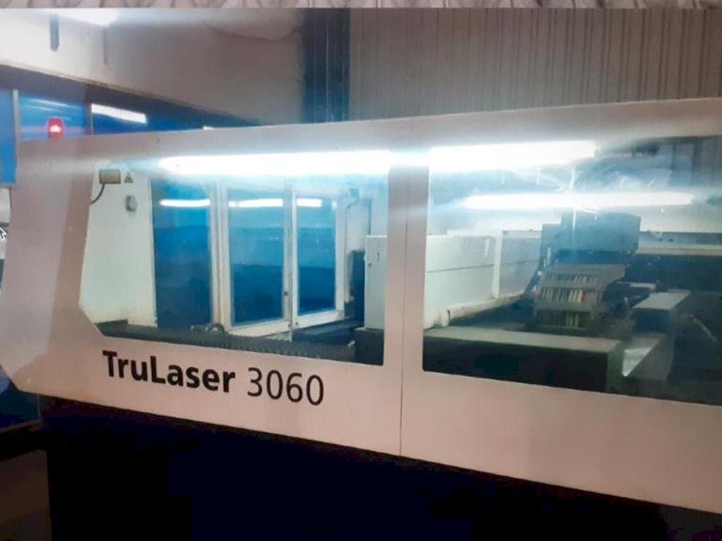 Prikaz  stroja Trumpf Trulaser 3060  sprijeda