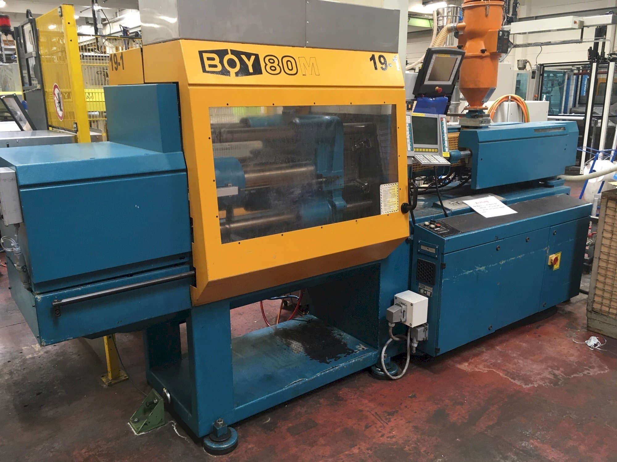 Prikaz  stroja Dr. Boy 80M  sprijeda