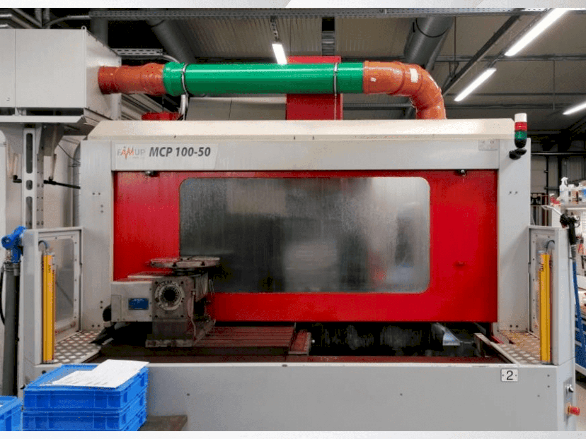 Prikaz  stroja EMCO FamUp MCP 100-50  sprijeda