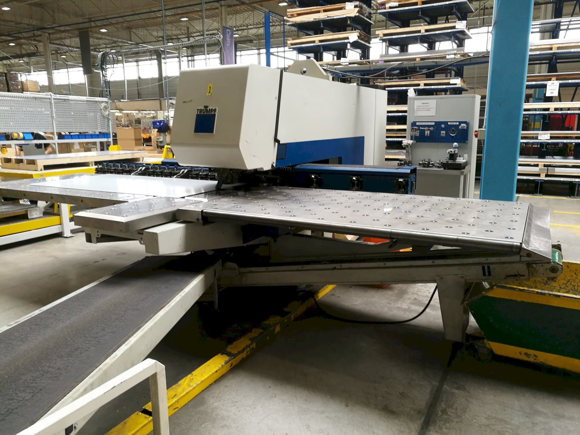 Prikaz  stroja Trumpf Trumatic 500  sprijeda