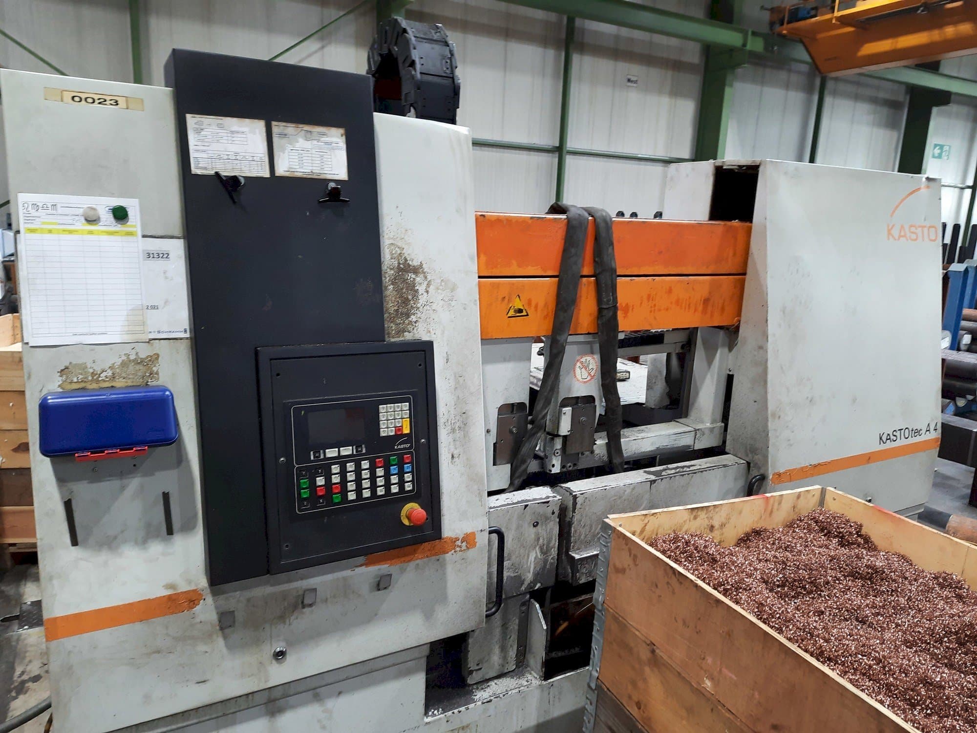 Prikaz  stroja KASTO tec A 4  sprijeda