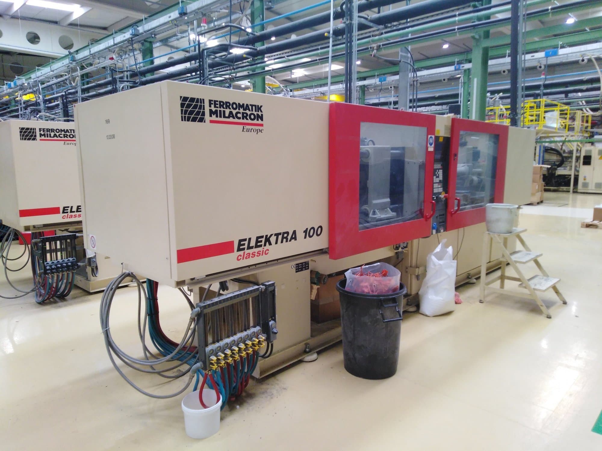 Prikaz  stroja Ferromatik Electra 100  sprijeda