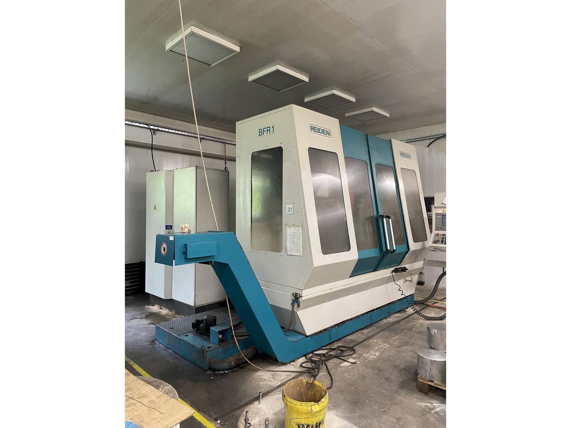 Prikaz  stroja Reiden BFR 1  sprijeda