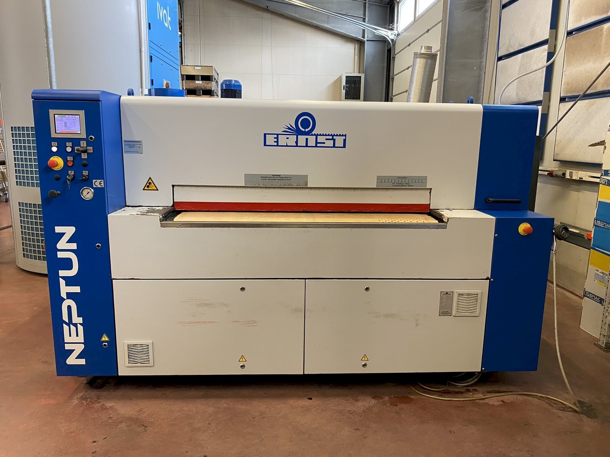 Prikaz  stroja ERNST NEPTUN EB  sprijeda