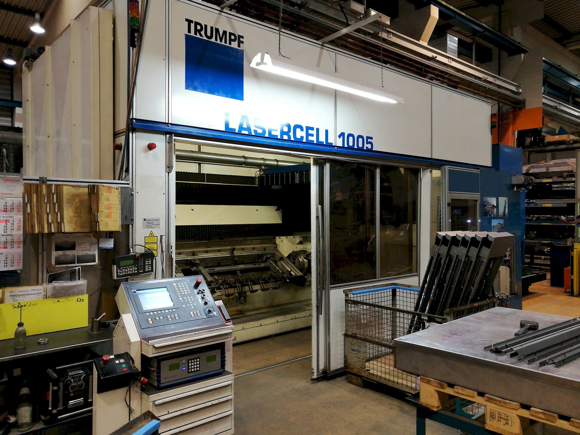 Prikaz stroja Trumpf Lasercell TLC 1005 slijeva