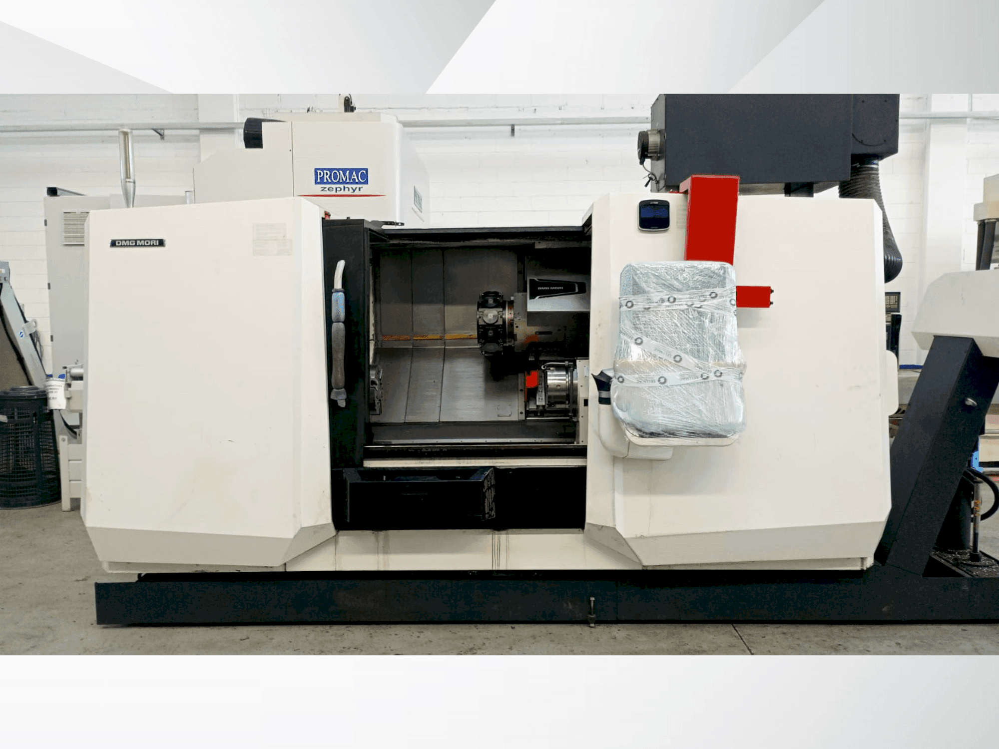 Prikaz  stroja DMG MORI CLX 550  sprijeda