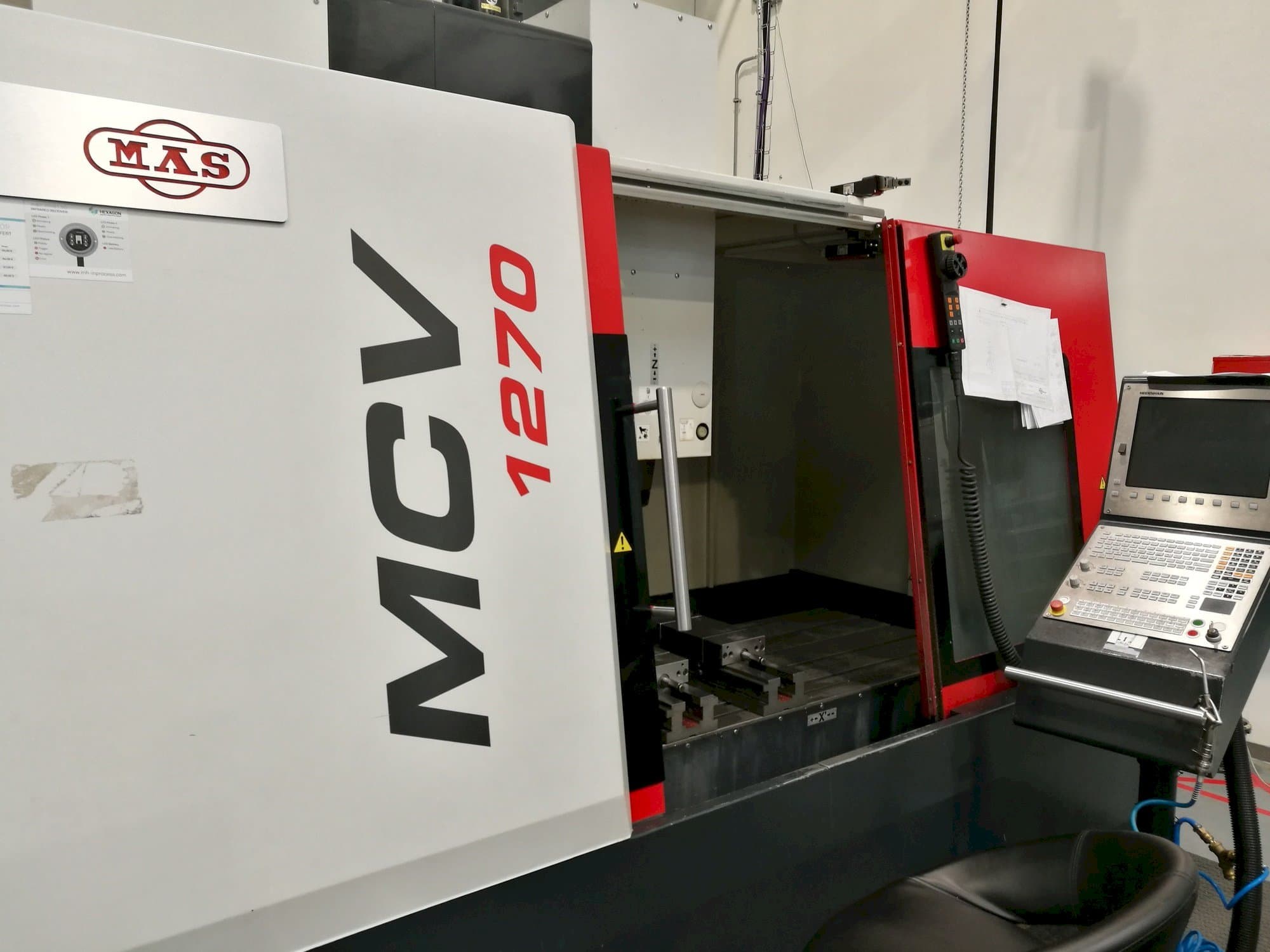 Prikaz  stroja KOVOSVIT MAS MCV 1270  sprijeda