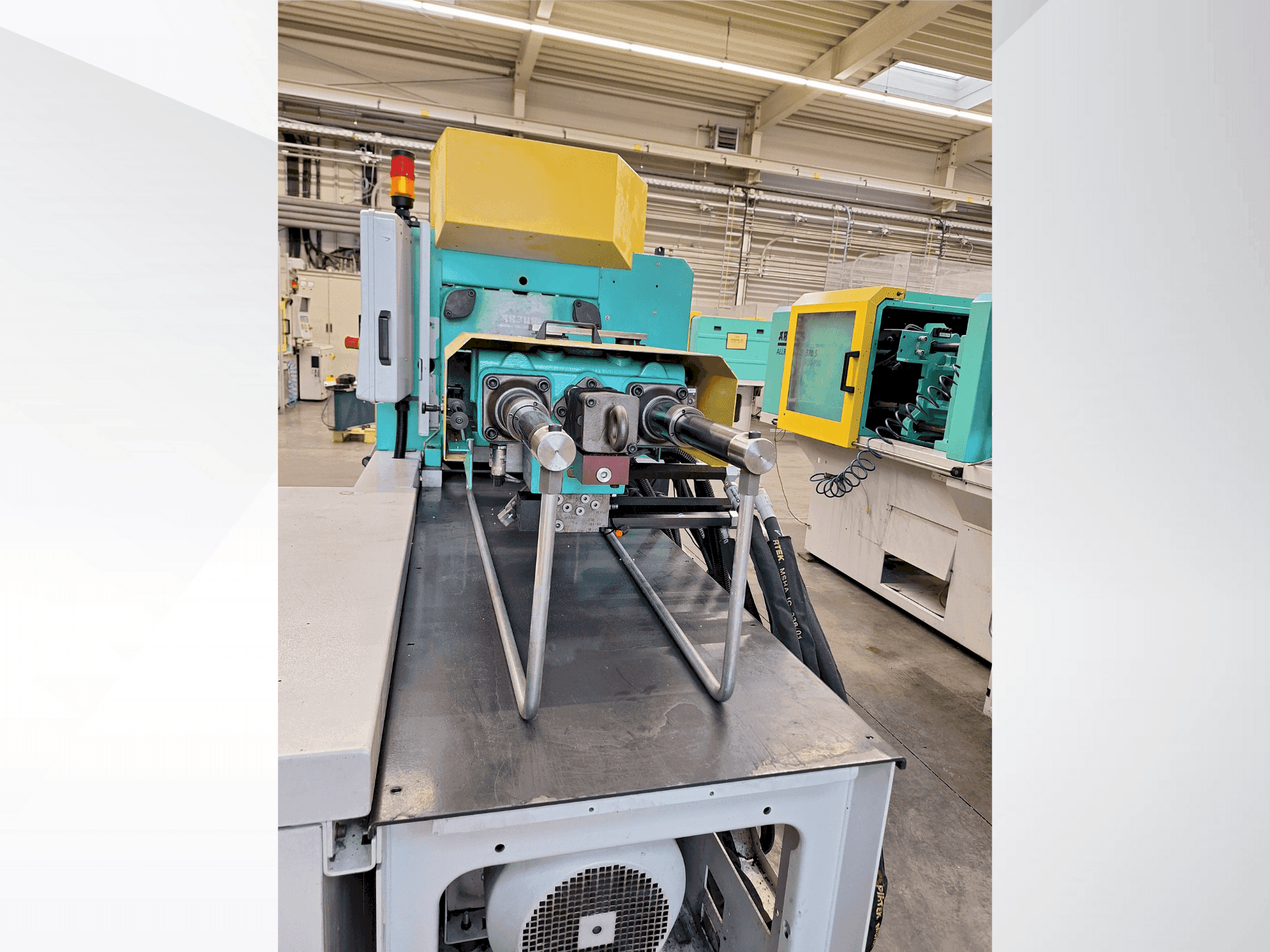 Prikaz  stroja Arburg 370 S 600 - 170  sprijeda