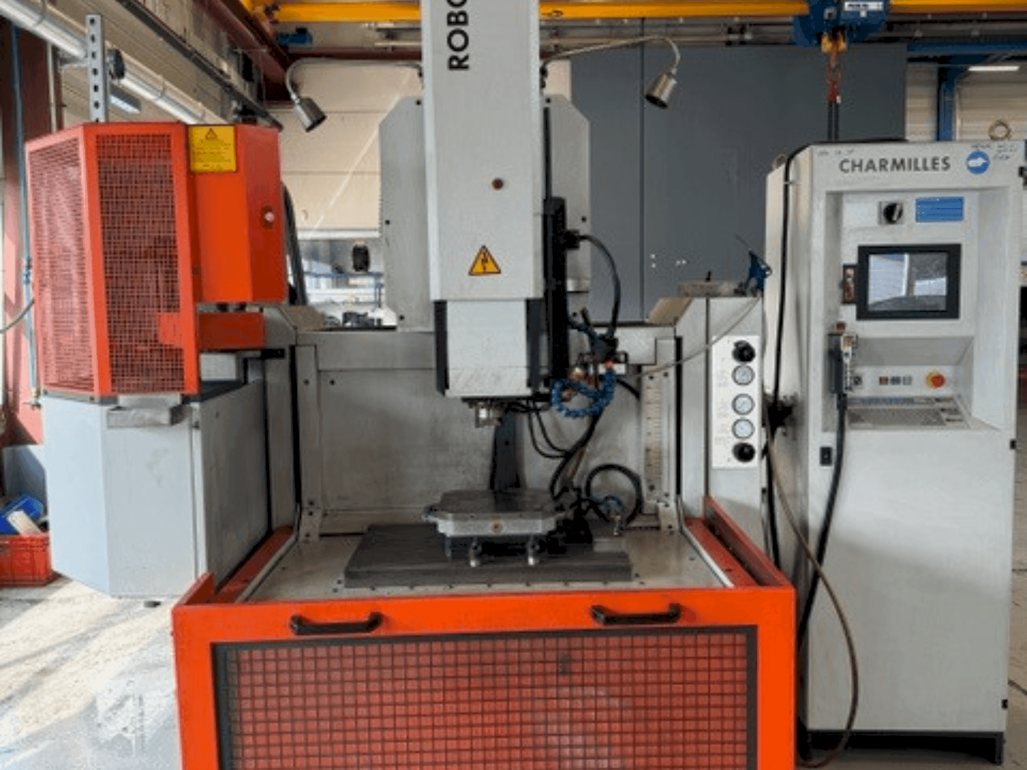 Prikaz  stroja CHARMILLES ROBOFORM 55P  sprijeda