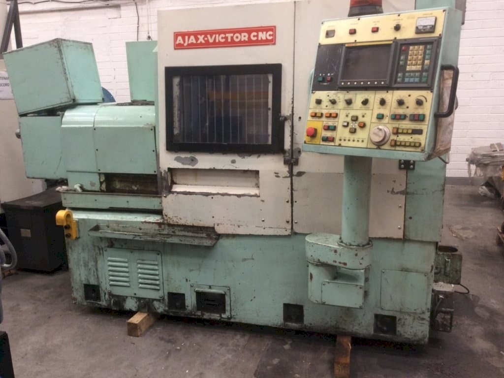 Prikaz  stroja Victor TNS-3H  sprijeda