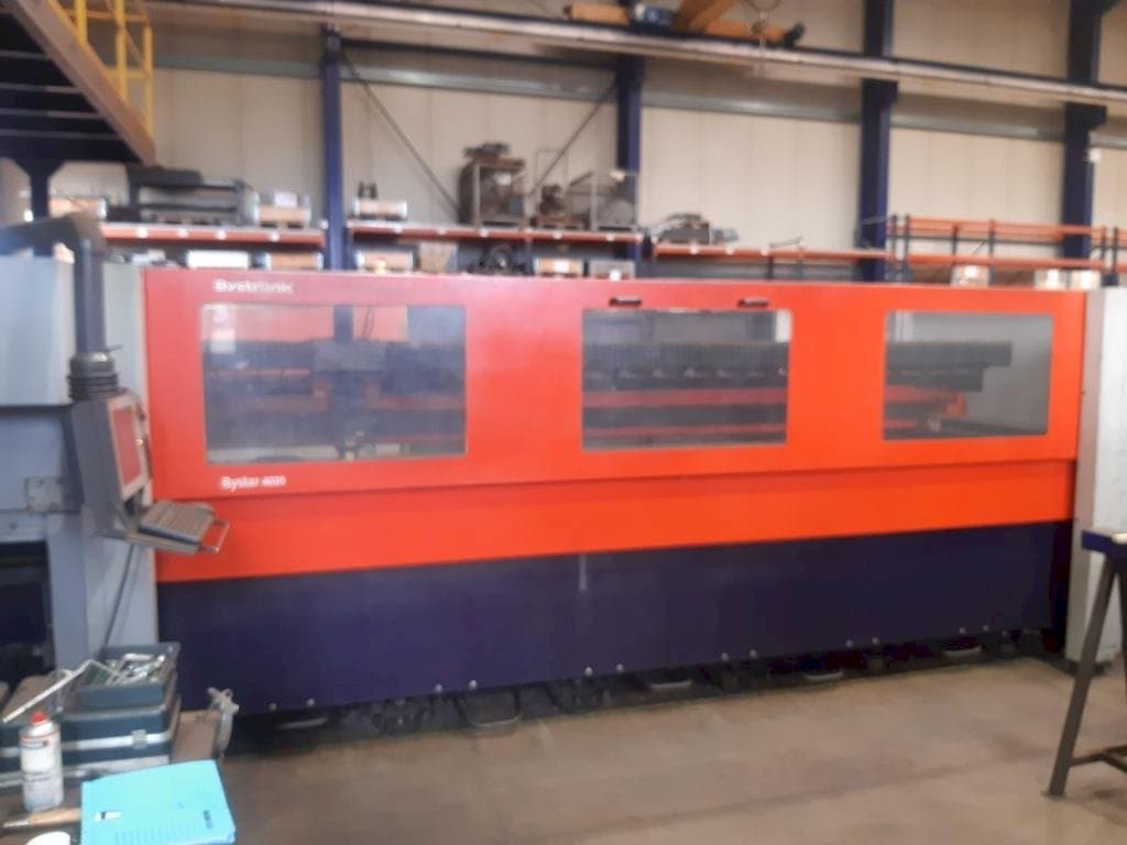 Prikaz  stroja Bystronic Bystar 4020  sprijeda