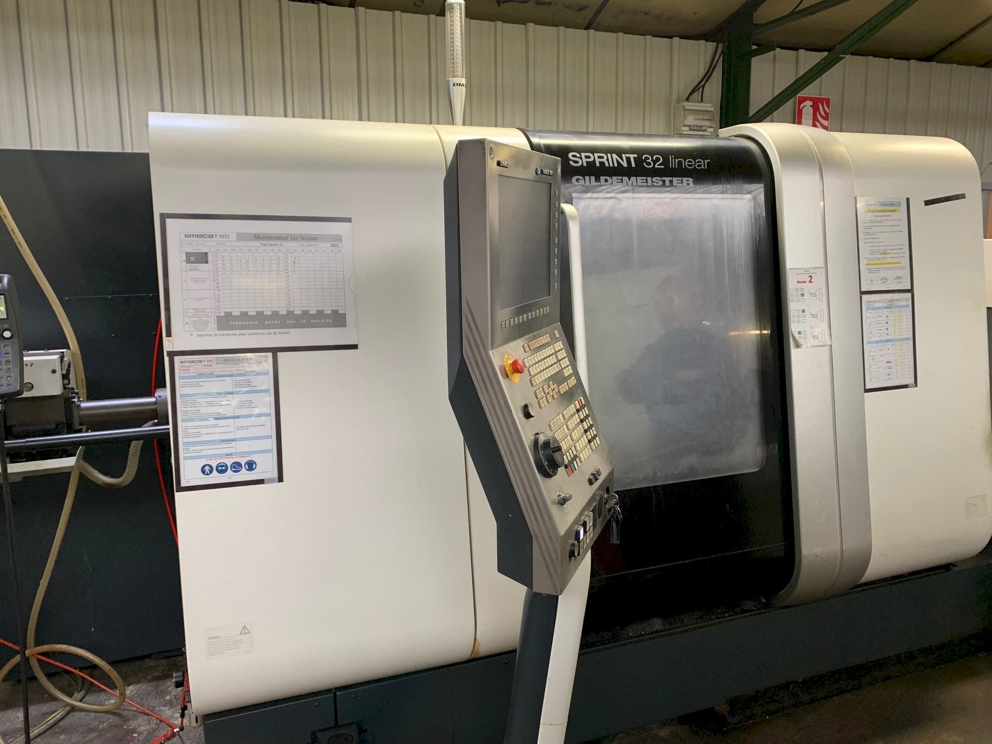 Prikaz  stroja DMG SPRINT 32 linear  sprijeda