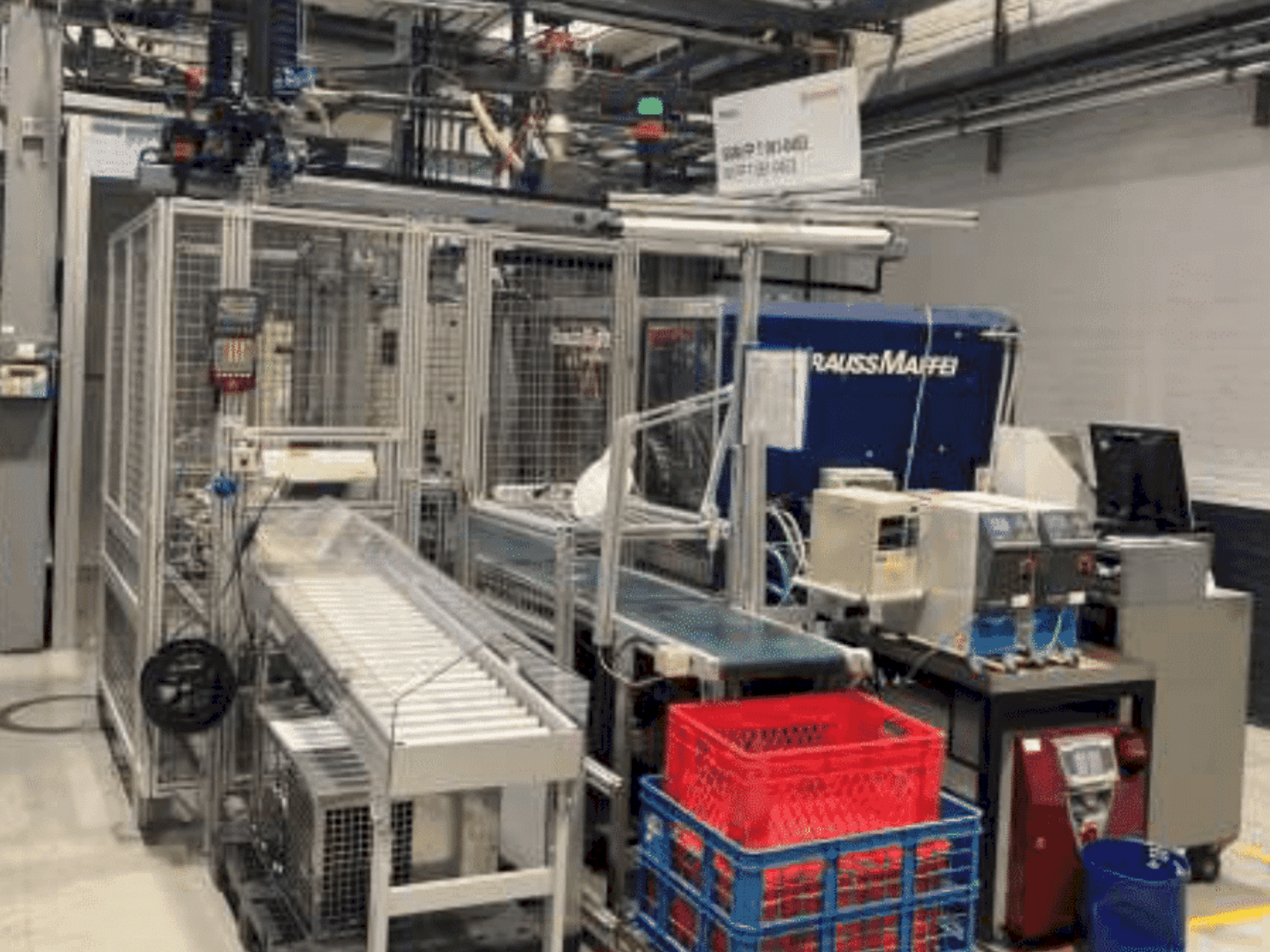 Prikaz  stroja Krauss Maffei KM 125-390 C2  sprijeda