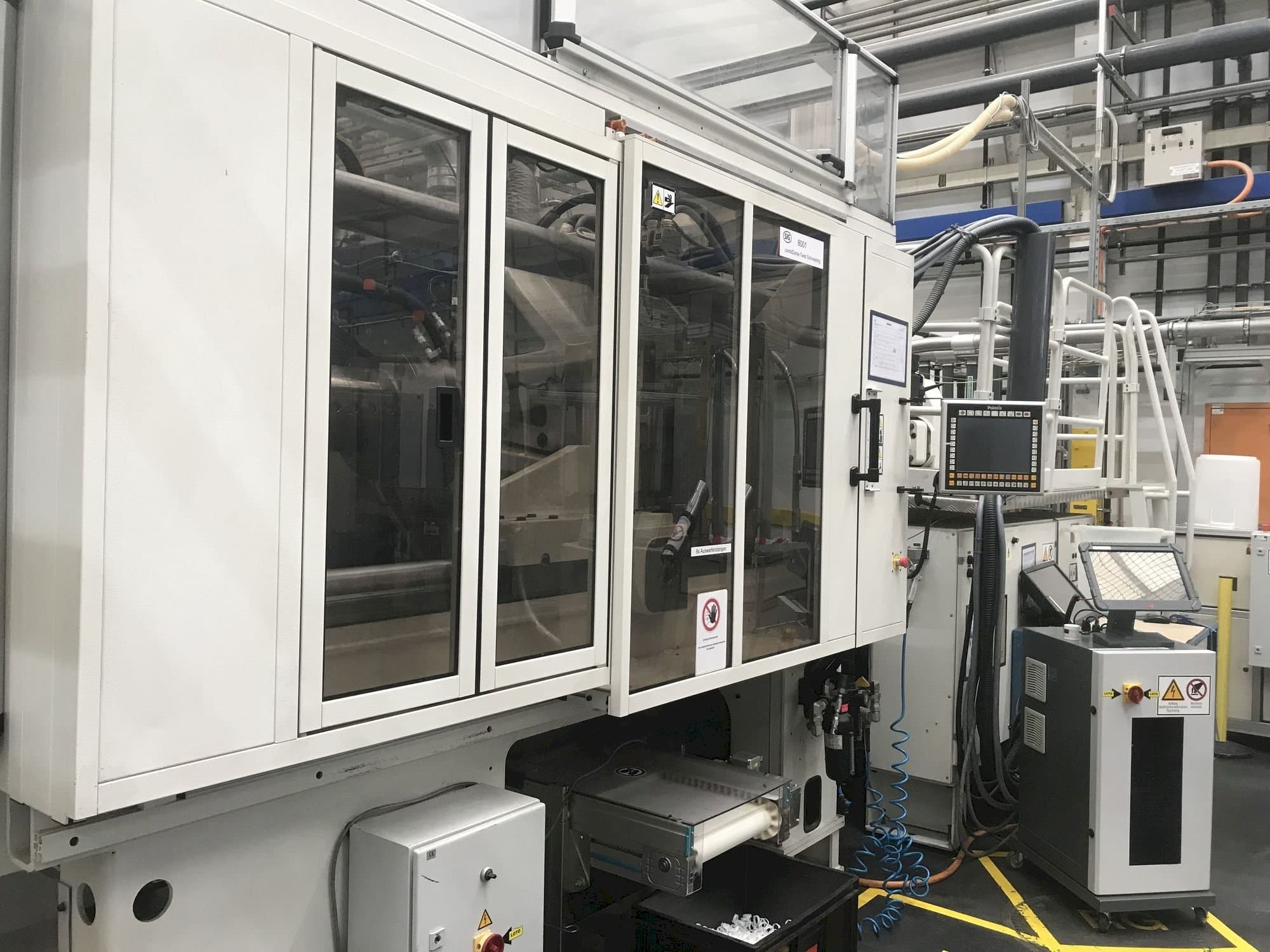 Prikaz  stroja Husky H300 RS 45/38  sprijeda