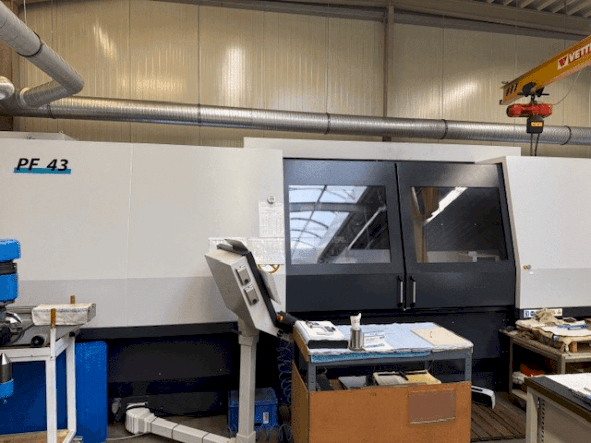 Prikaz  stroja Schaudt  GSN PF43  sprijeda