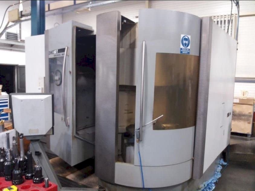 Prikaz  stroja DECKEL MAHO DMC 60T  sprijeda