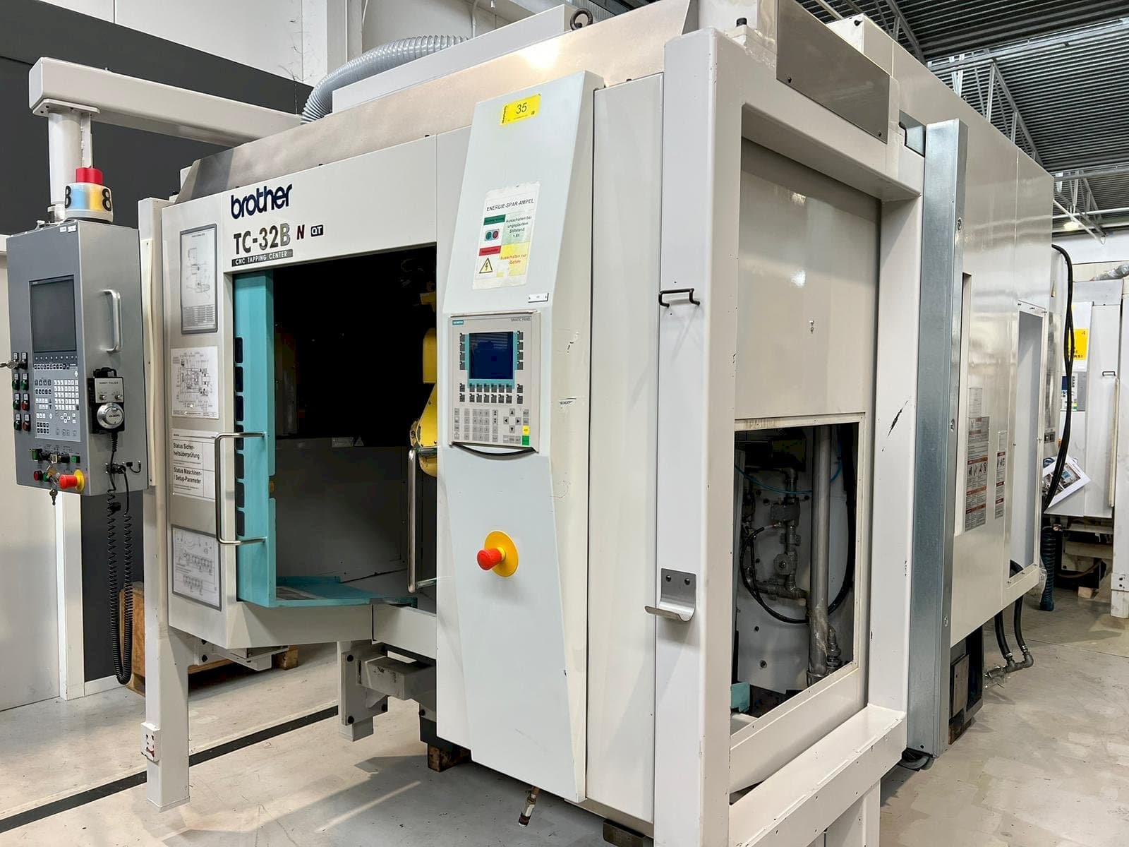 Prikaz  stroja Brother TC-32BN QT  sprijeda