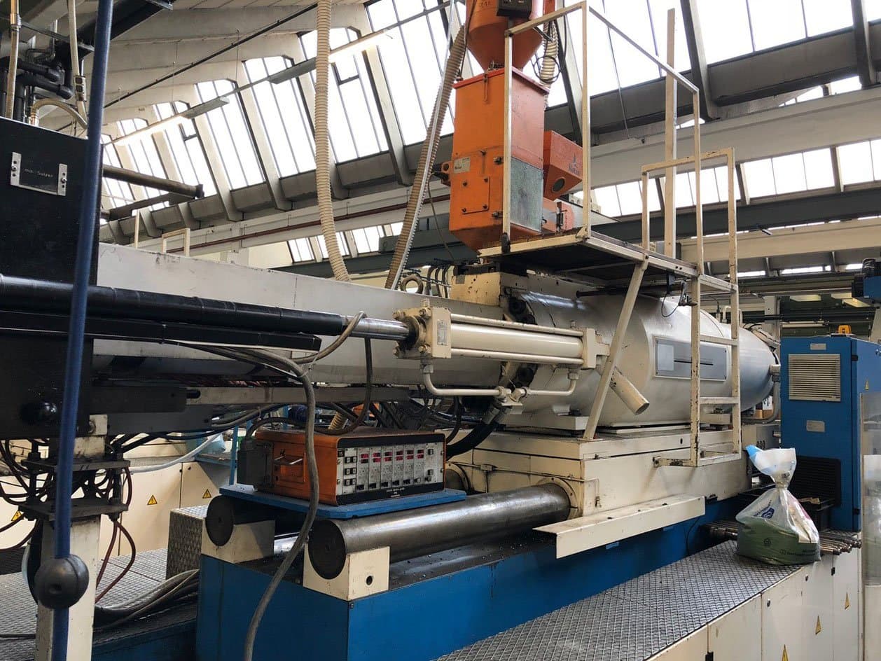 Radni prostor  stroja ENGEL ES 7000/800