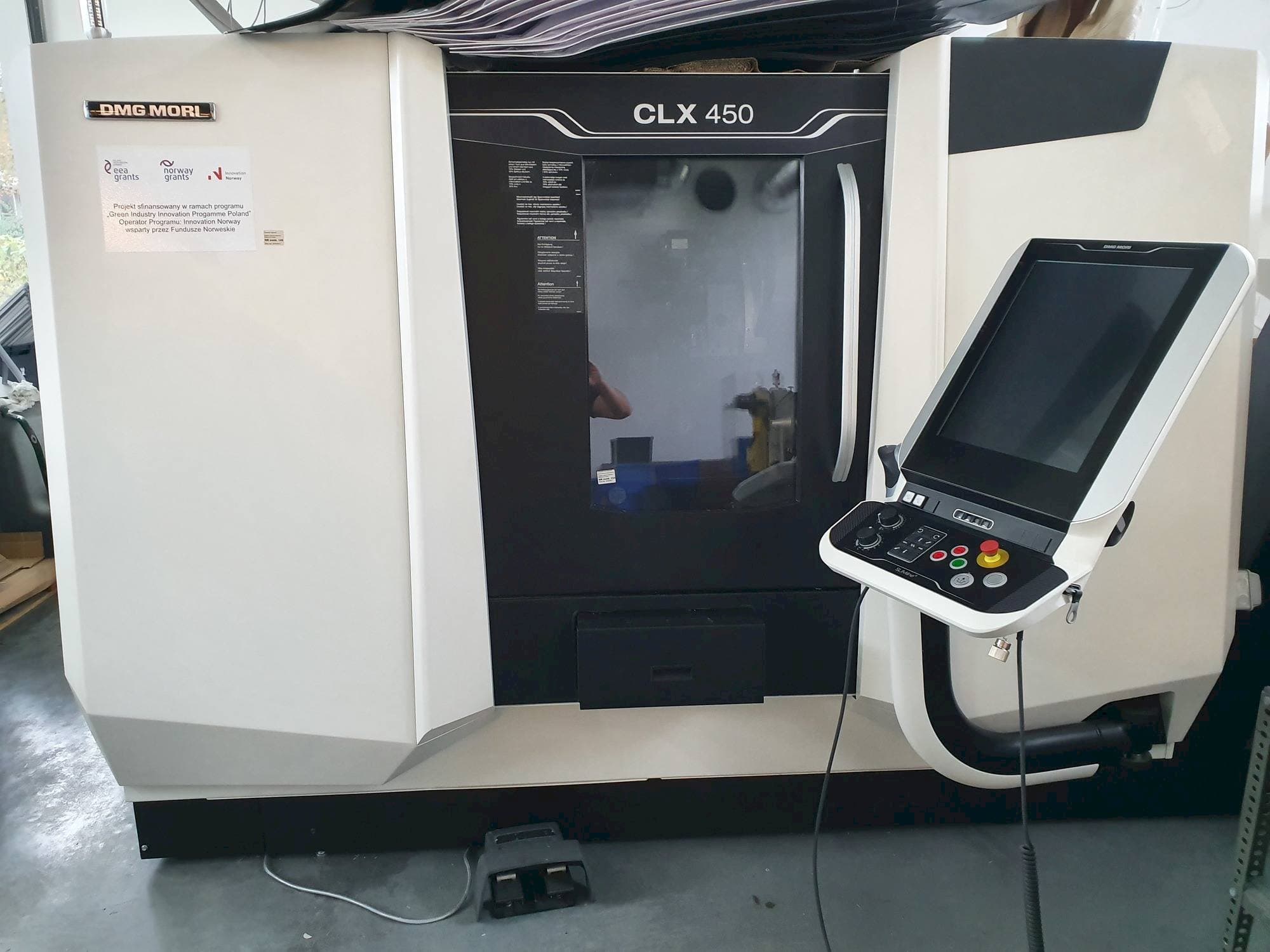 Prikaz  stroja DMG MORI CLX450  sprijeda