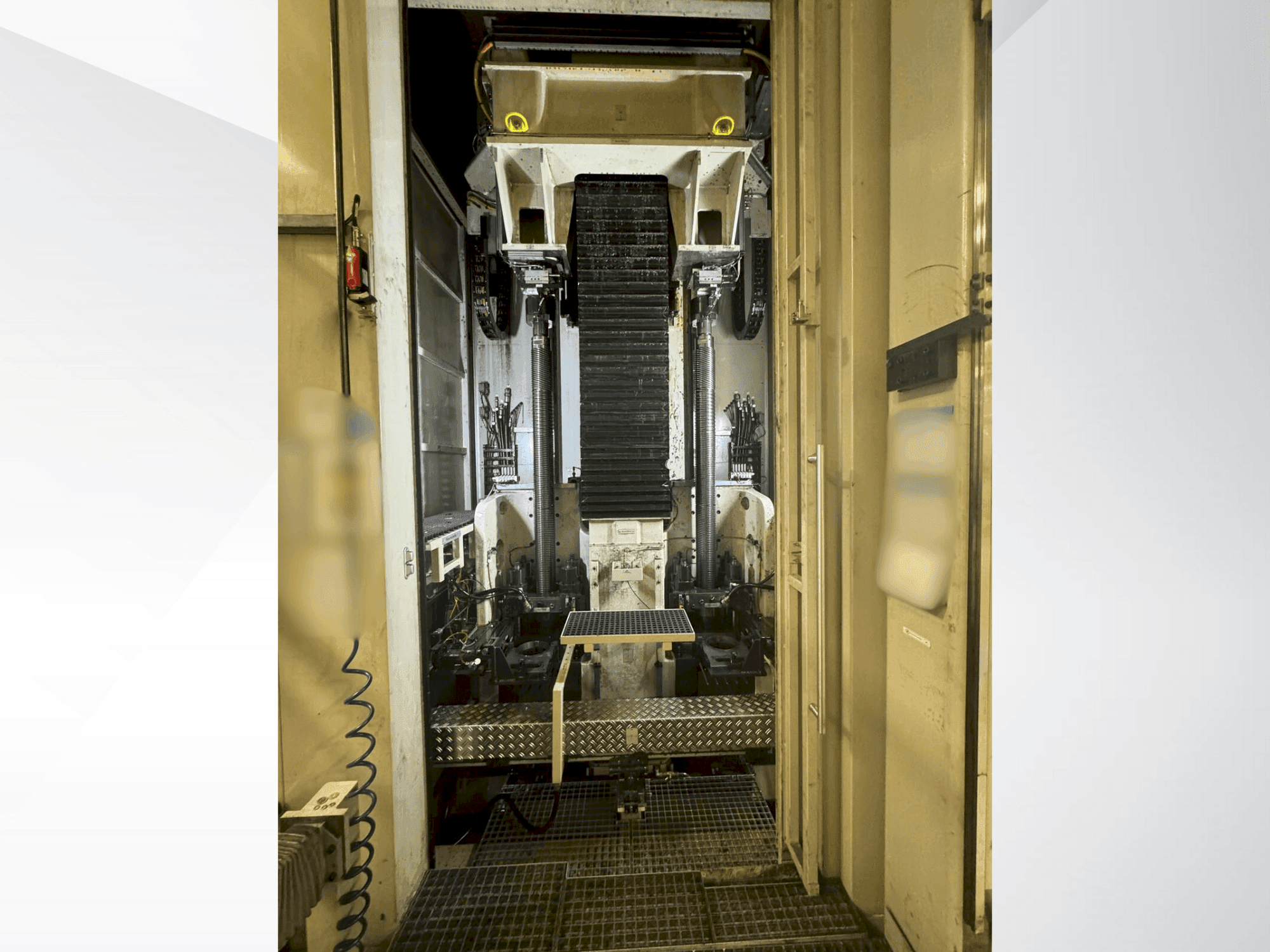 Prikaz  stroja FORST RISH 60x2125x630  sprijeda