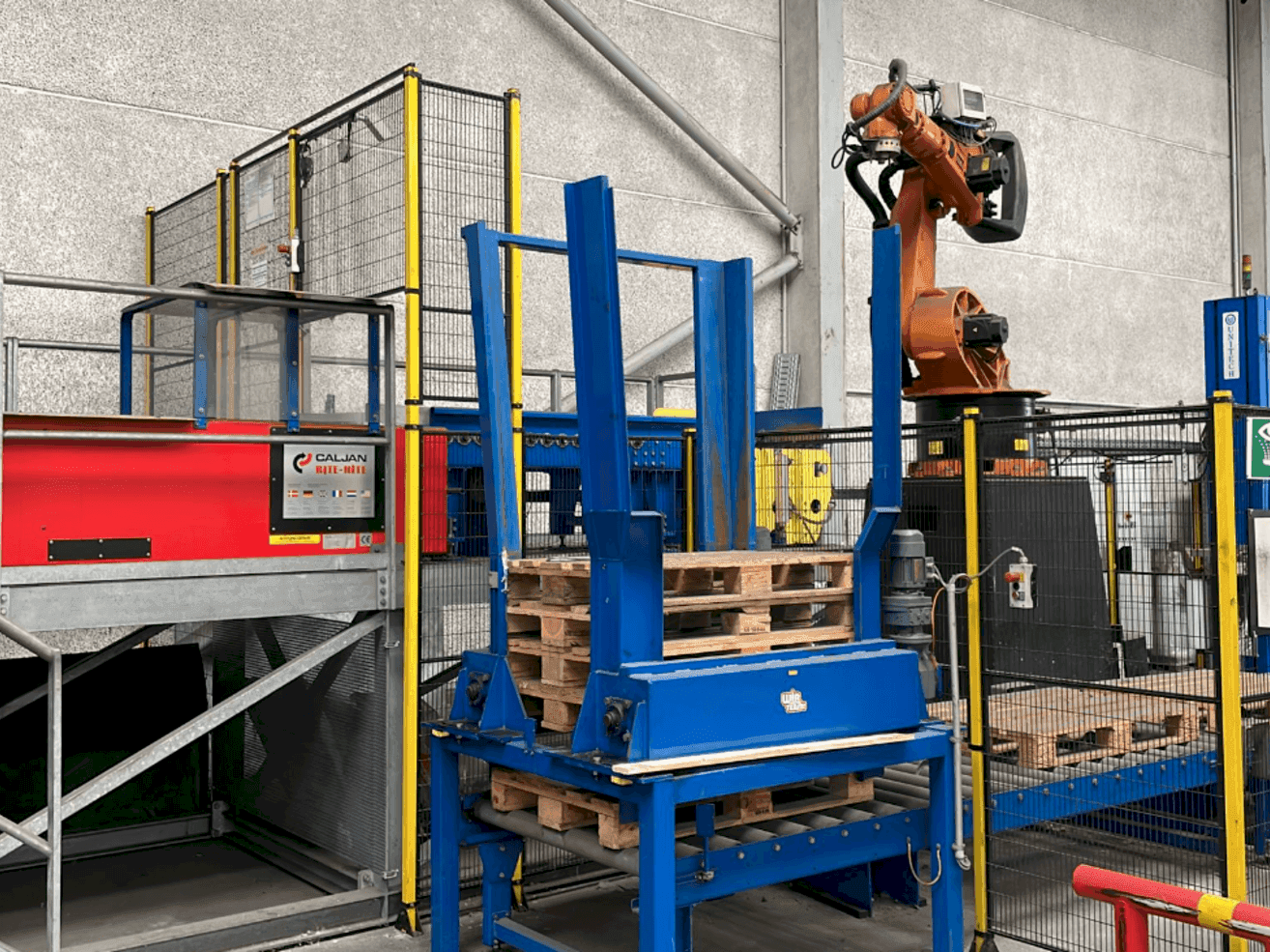 Prikaz  stroja KUKA 600260060  sprijeda