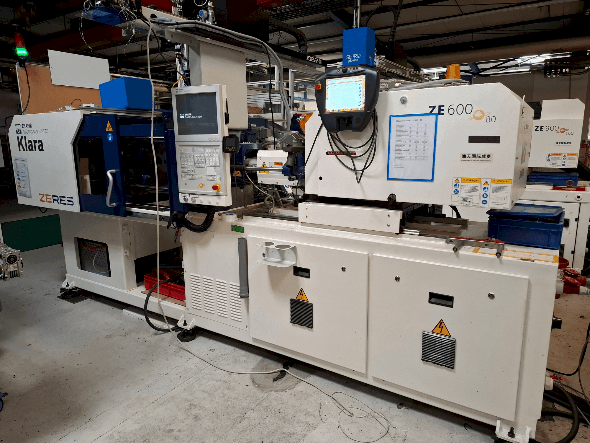 Prikaz  stroja HAITIAN ZHAFIR Zeres ZE600  sprijeda