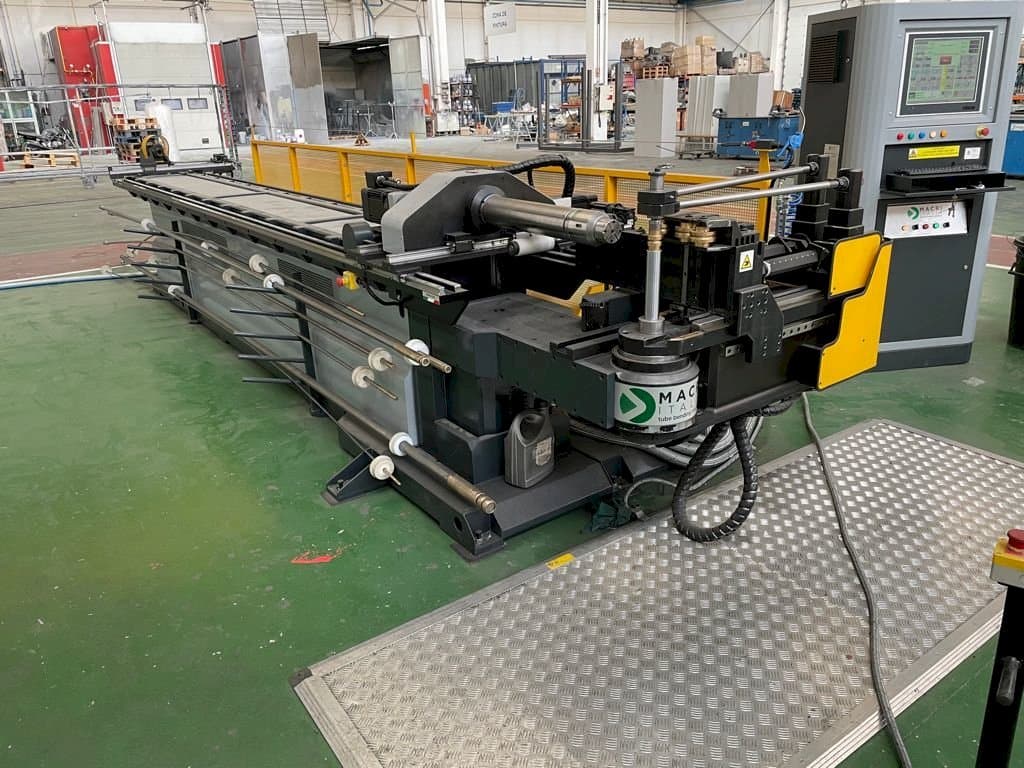 Prikaz  stroja Macri Italia Provar 65 UD-6  sprijeda