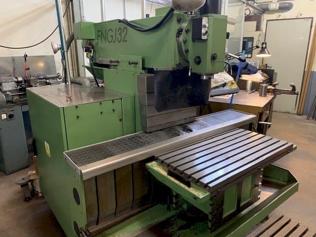 Prikaz  stroja INTOS FNGJ32  sprijeda