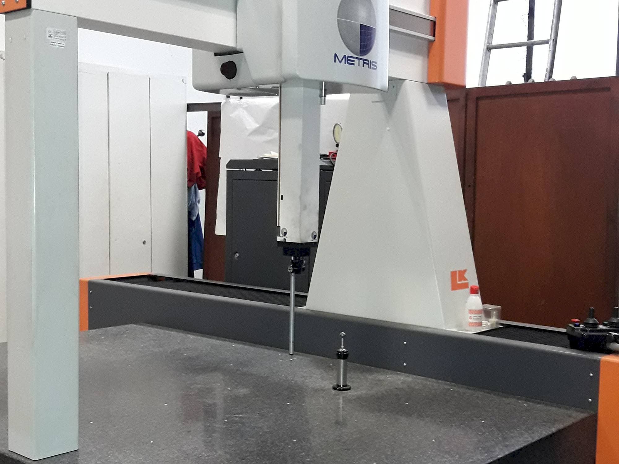 Prikaz  stroja Metris									 MMC LKV Evolution  sprijeda