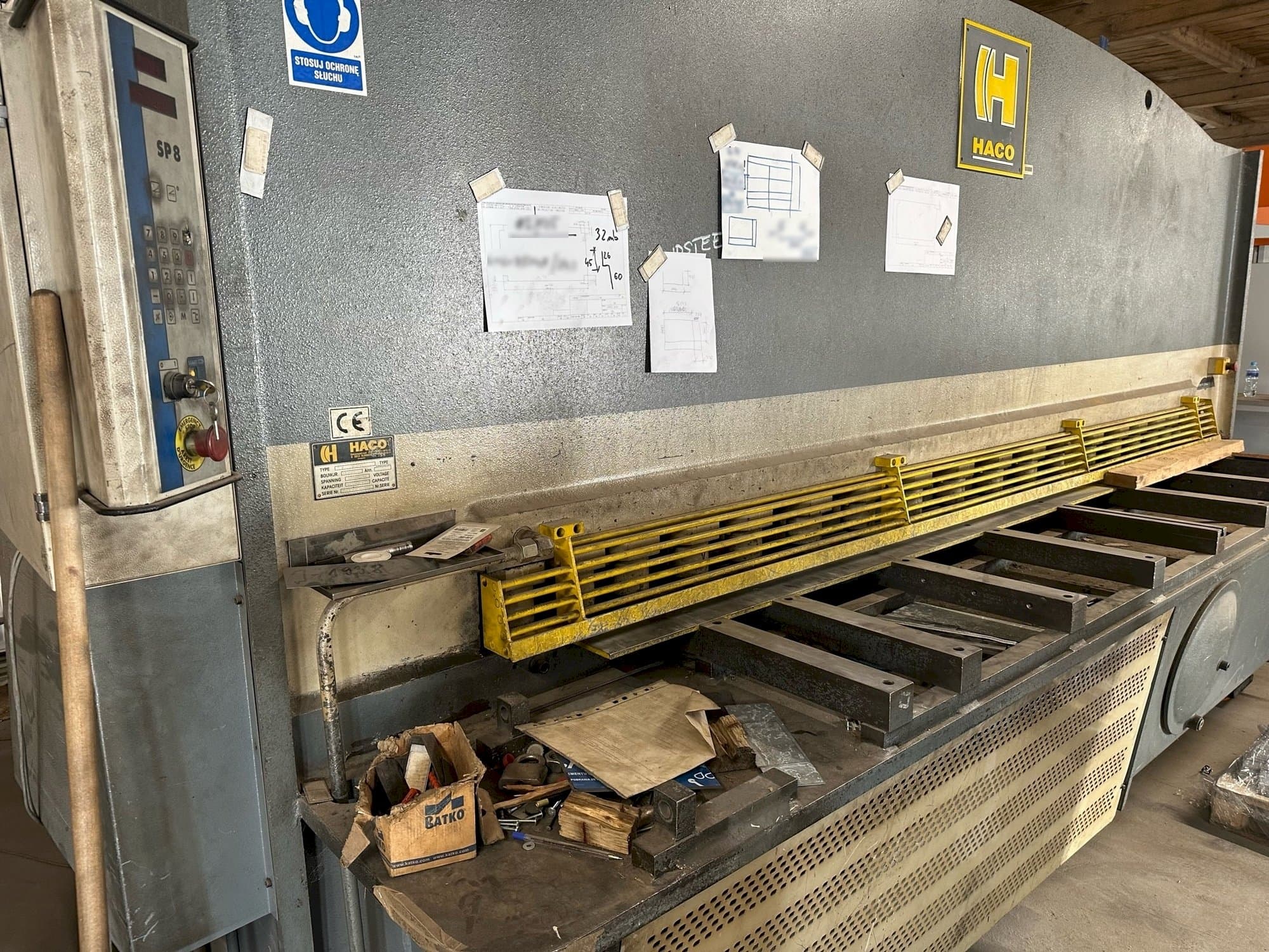 Prikaz  stroja HACO TS 3012  sprijeda