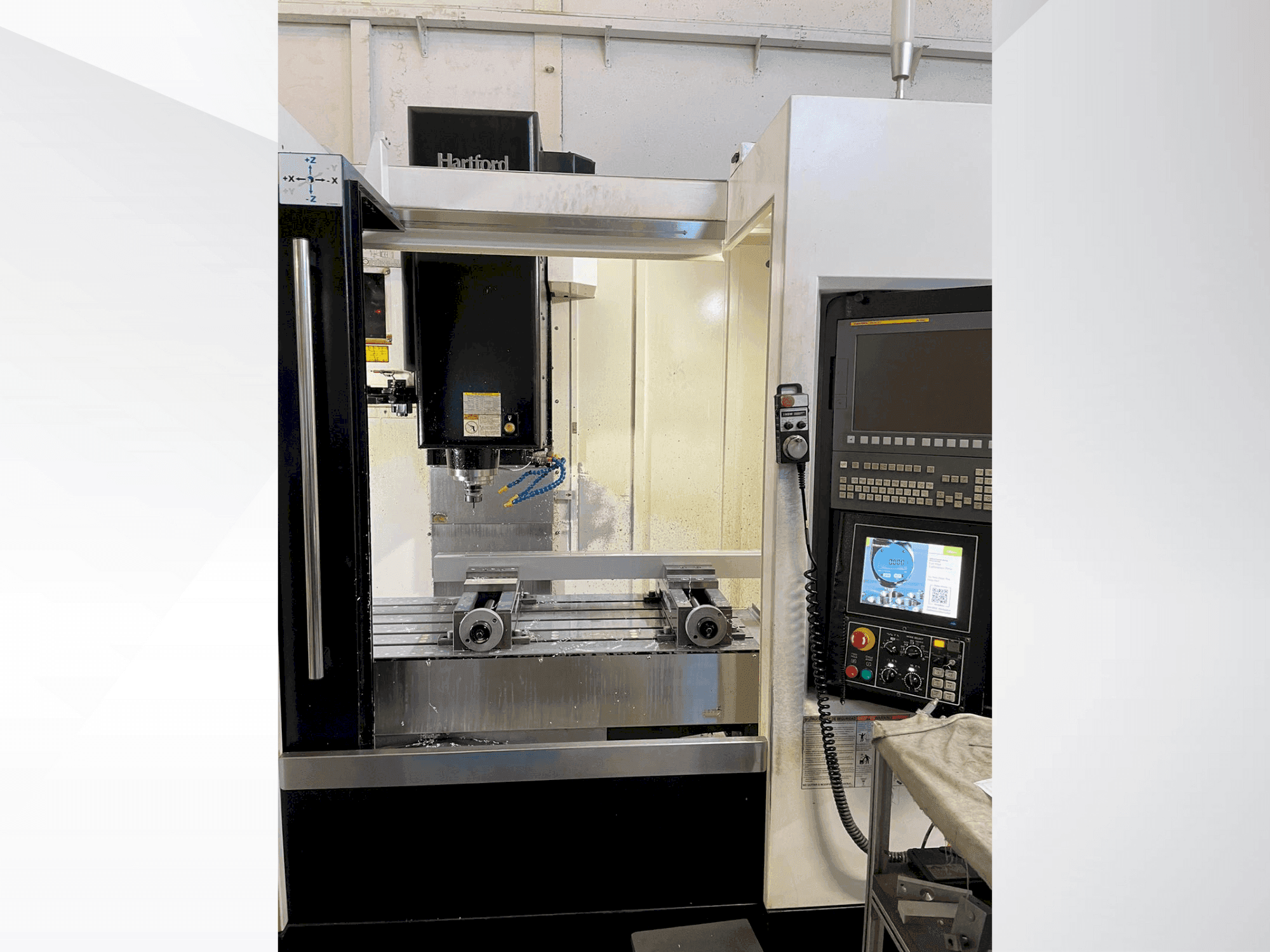 Prikaz  stroja HARTFORD MVP-11  sprijeda