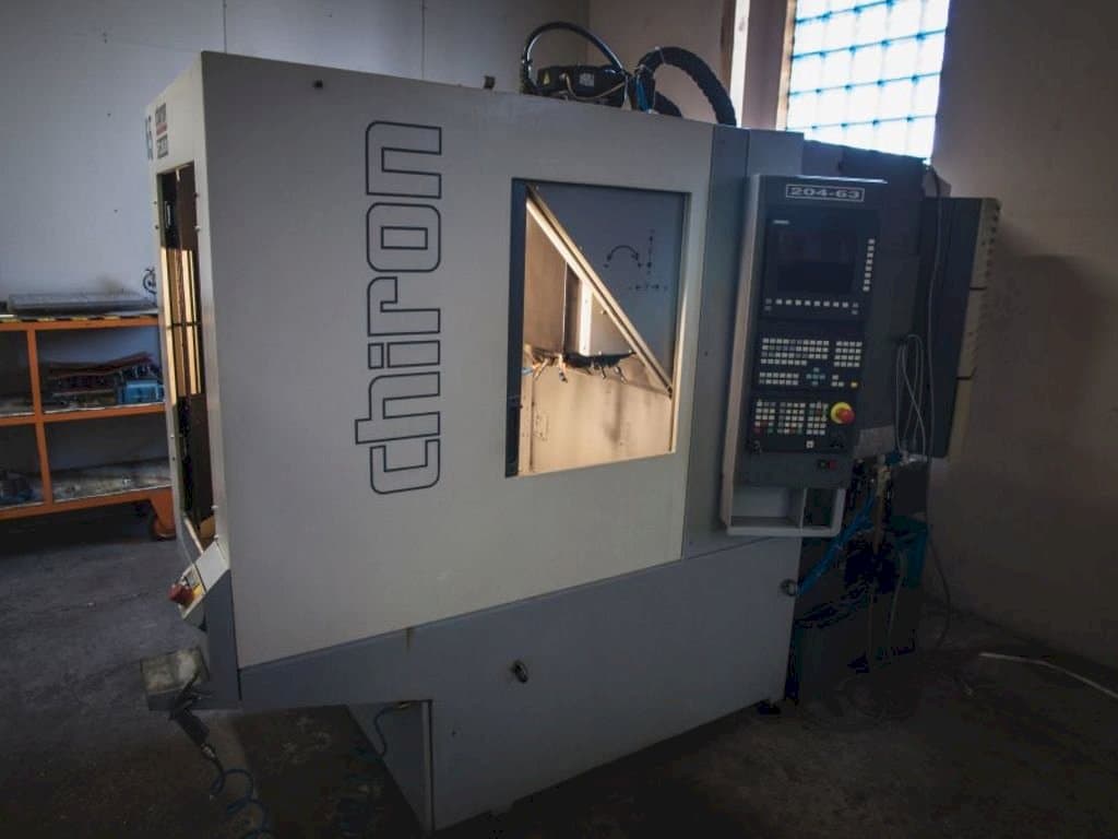 Prikaz stroja CHIRON FZ 08 W sprijeda