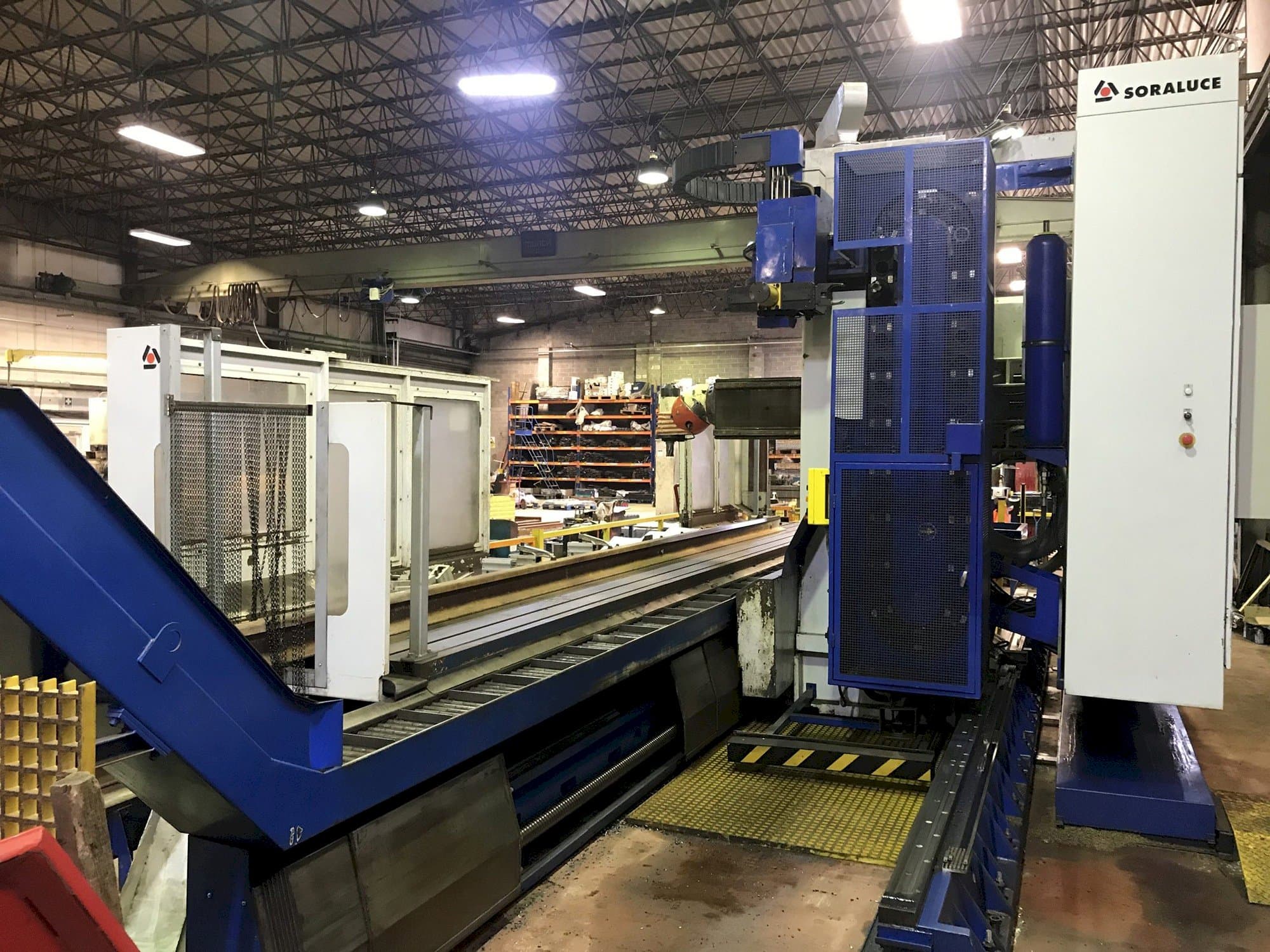 Prikaz  stroja Soraluce SLP 8000  sprijeda