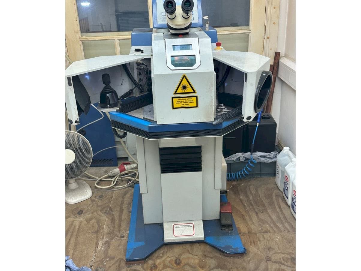 Prikaz  stroja ALPHA LASER ALV 150 SM  sprijeda