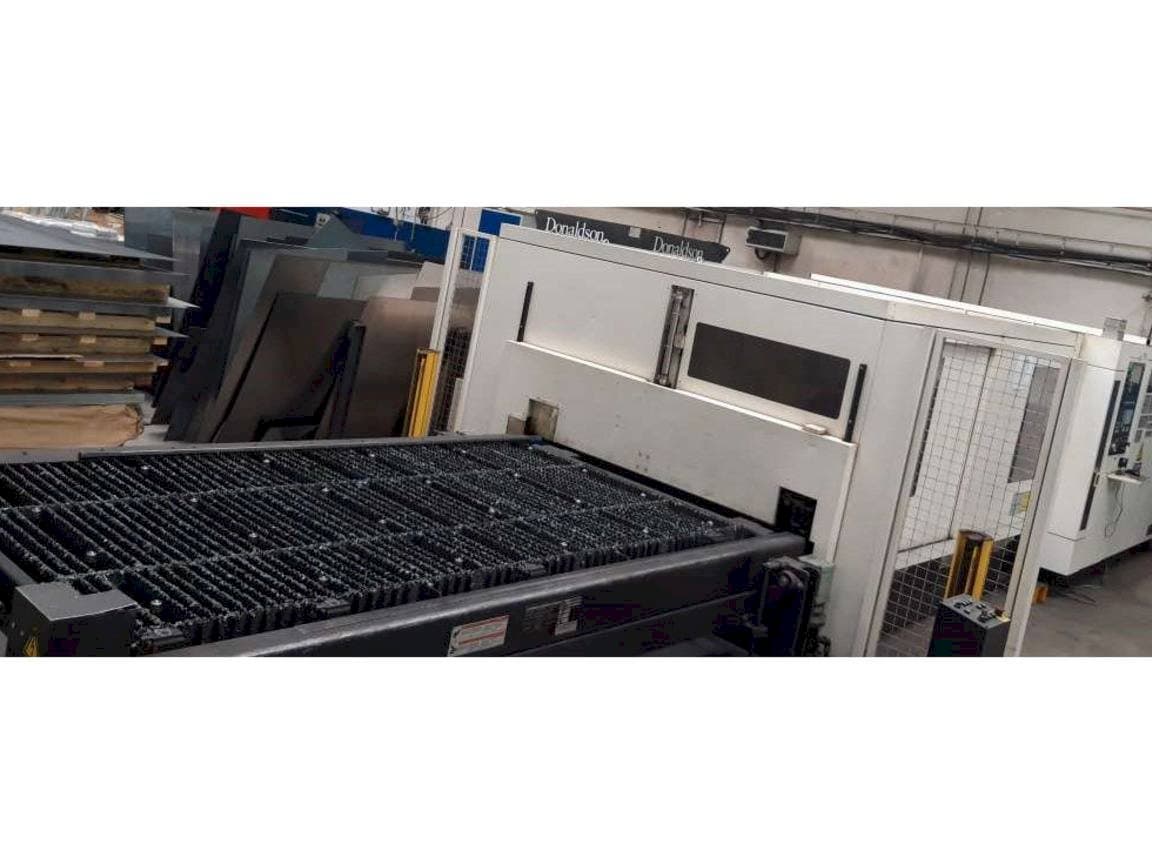 Prikaz  stroja Mazak Super Turbo-X510 Mk III G  sprijeda