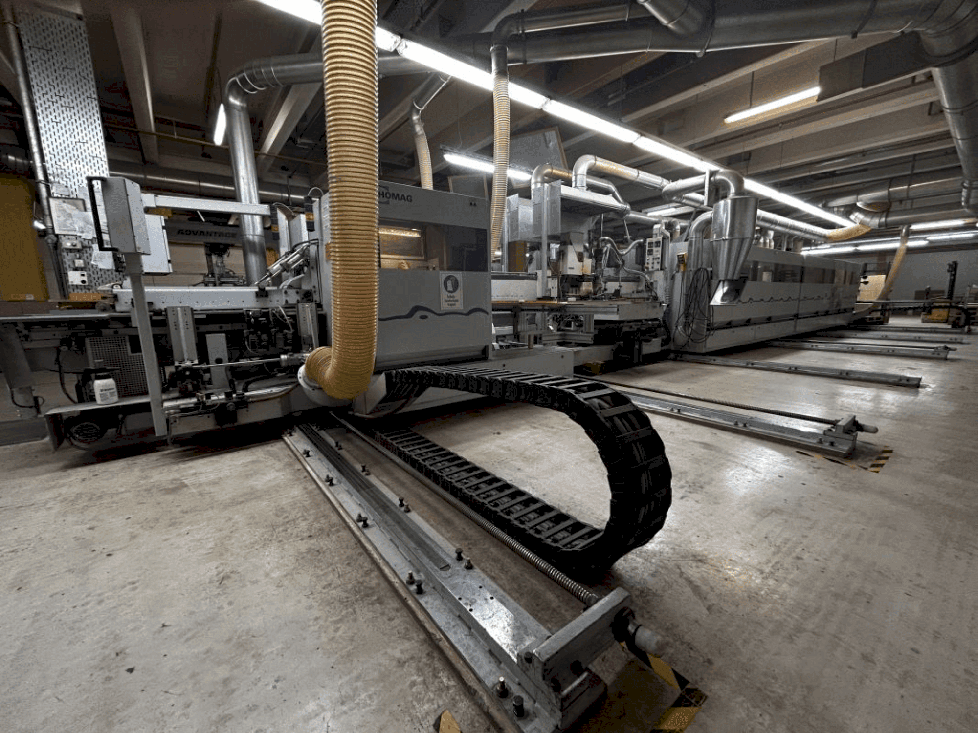 Prikaz  stroja HOMAG WEEKE PROFI KFL20/29/QA/25  sprijeda